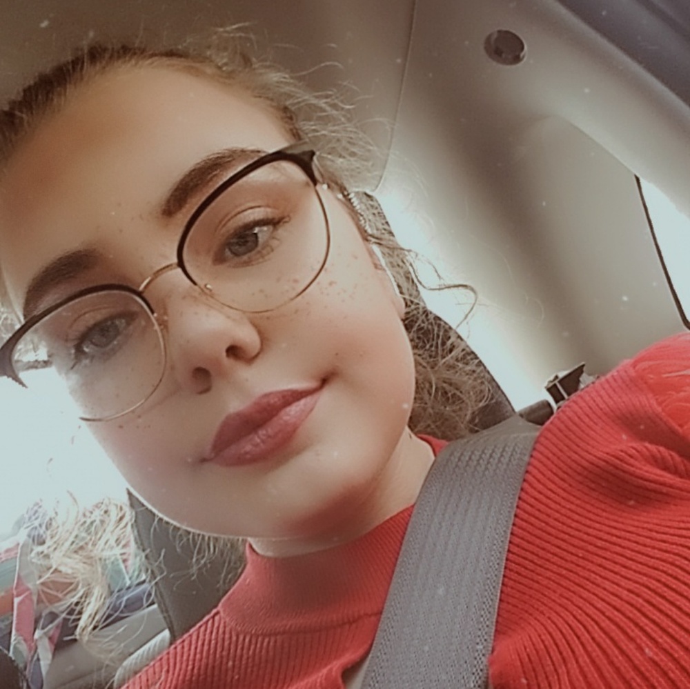 Meet your Posher, Cady